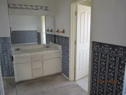 1857 Yahi Ln, Redding, CA 96002 photo 8
