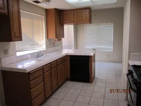 1857 Yahi Ln, Redding, CA 96002 photo 5