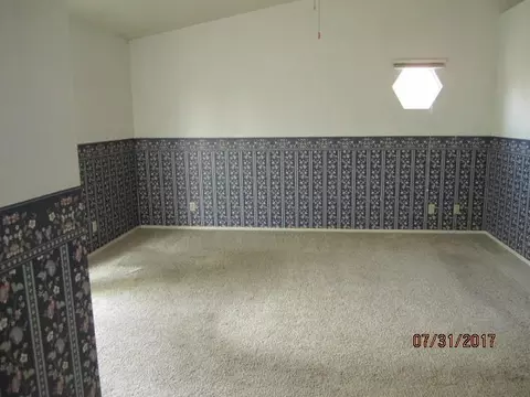 1857 Yahi Ln, Redding, CA 96002 photo 9