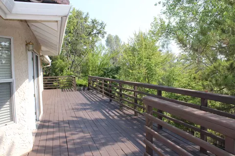 6177 Turnberry Ct, Redding, CA 96003 photo 3