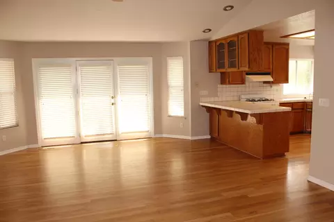 6177 Turnberry Ct, Redding, CA 96003 photo 4
