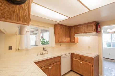 3510 Tamarack Dr, Redding, CA 96003 photo 7