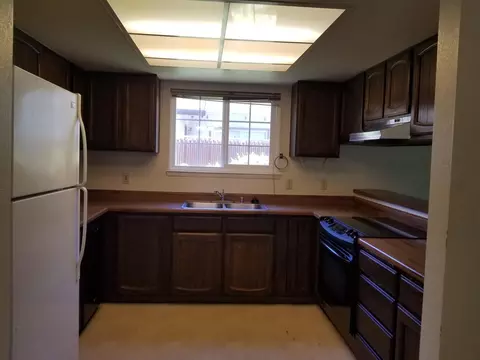 1886 Whaley Rd, Redding, CA 96003 photo 4