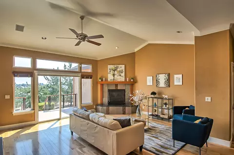 1091 River Ridge Dr, Redding, CA 96003 photo 9