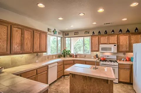 4031 Sunglow Dr, Redding, CA 96001 photo 12