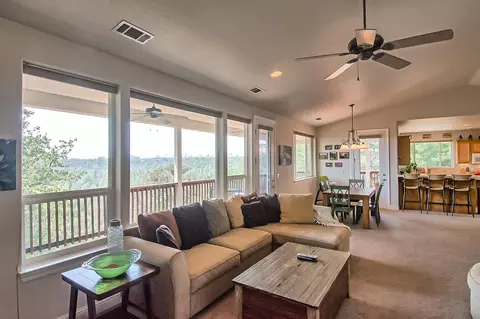 4031 Sunglow Dr, Redding, CA 96001 photo 8