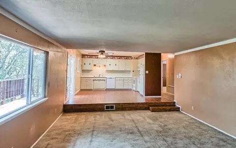 3929 Alma Ave, Redding, CA 96002 photo 5