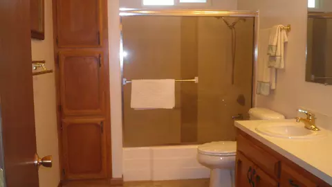 1975 Vega St, Redding, CA 96002 photo 23