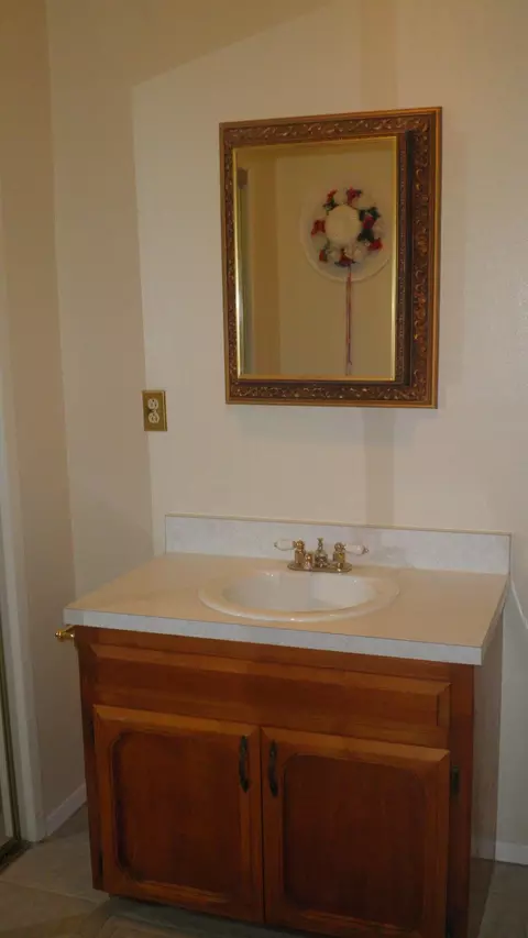 1975 Vega St, Redding, CA 96002 photo 32
