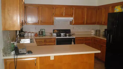 1975 Vega St, Redding, CA 96002 photo 11