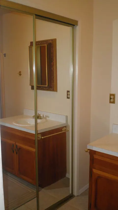 1975 Vega St, Redding, CA 96002 photo 33