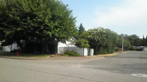 1975 Vega St, Redding, CA 96002 photo 58