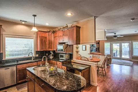 5553 Trish Ct, Redding, CA 96003 photo 6