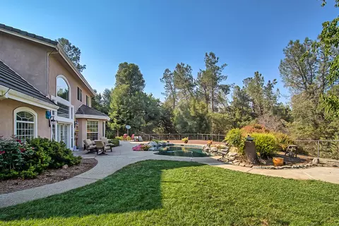 8056 Sawwood Ct, Redding, CA 96001 photo 31