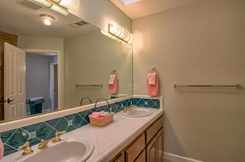8056 Sawwood Ct, Redding, CA 96001 photo 27