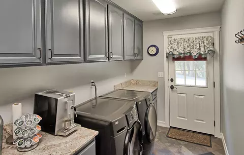 8056 Sawwood Ct, Redding, CA 96001 photo 17