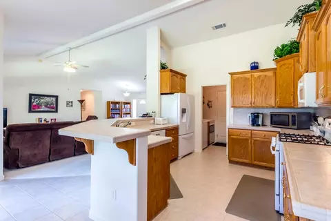 4312 Wild Lilac Ct, Redding, CA 96001 photo 3