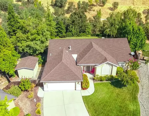 4312 Wild Lilac Ct, Redding, CA 96001 photo 1