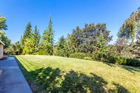 4312 Wild Lilac Ct, Redding, CA 96001 photo 18