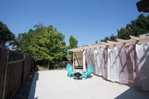2570 Rosebud Ln, Redding, CA 96002 photo 32