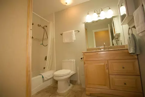 2570 Rosebud Ln, Redding, CA 96002 photo 2