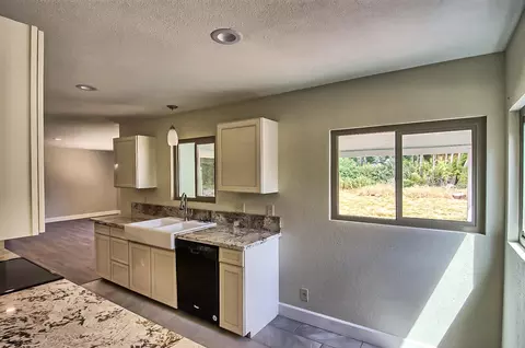 13544 Crystal St, Red Bluff, CA 96080 photo 18