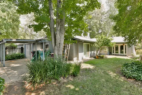 261 Newport Dr, Redding, CA 96001 photo 22