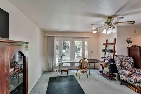 261 Newport Dr, Redding, CA 96001 photo 19