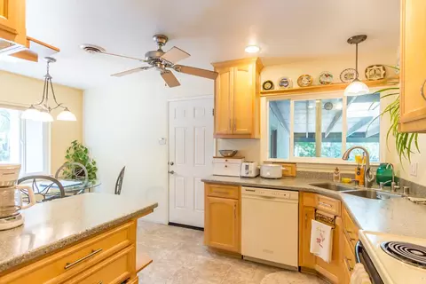 21066 Scheer Dr, Redding, CA 96002 photo 13