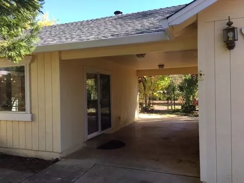 9923 Salmon Creek Rd, Redding, CA 96003 photo 5