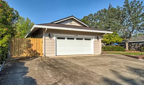 2458 Annette Dr, Redding, CA 96001 photo 3