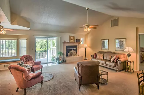 6091 Gleneagles Ct, Redding, CA 96003 photo 7