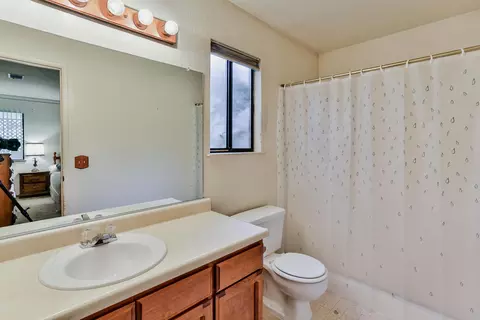 2970 Brookside Dr, Redding, CA 96001 photo 8