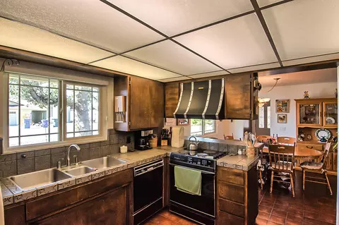 4345 Emily Way, Redding, CA 96001 photo 12