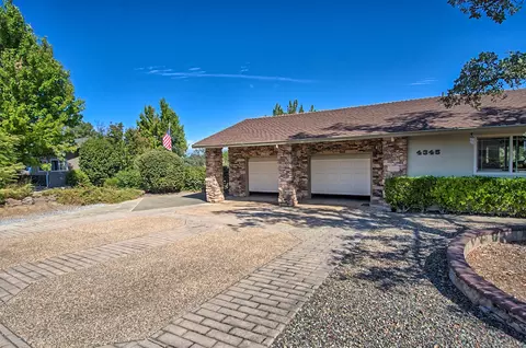 4345 Emily Way, Redding, CA 96001 photo 3