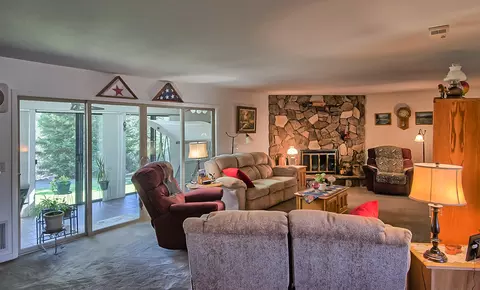 4345 Emily Way, Redding, CA 96001 photo 8