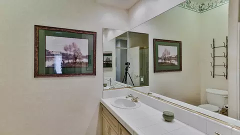 2764 Western Oak Dr, Redding, CA 96002 photo 25