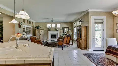 2764 Western Oak Dr, Redding, CA 96002 photo 18