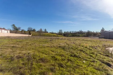 1117 Prestige Way, Redding, CA 96003 photo 5