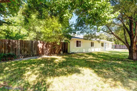 5352 Cedars, Redding, CA 96001 photo 1