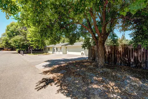5352 Cedars, Redding, CA 96001 photo 17