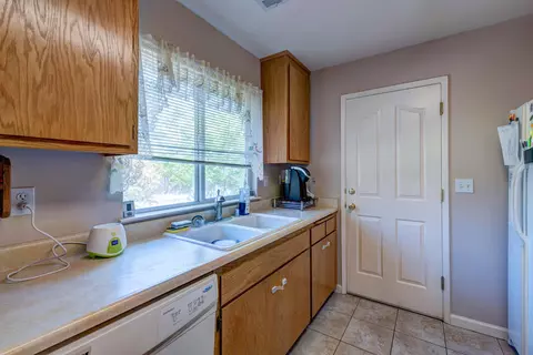 5352 Cedars, Redding, CA 96001 photo 6