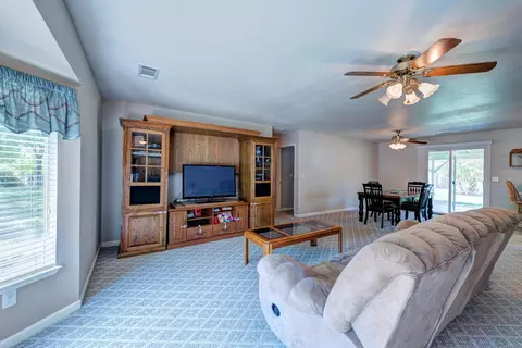 5352 Cedars, Redding, CA 96001 photo 7