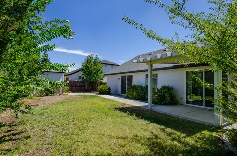 2402 Warm Spring Ln, Redding, CA 96003 photo 32