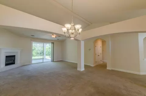 2402 Warm Spring Ln, Redding, CA 96003 photo 14