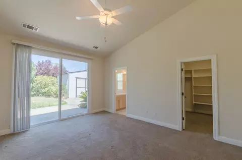 2402 Warm Spring Ln, Redding, CA 96003 photo 22