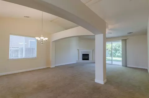 2402 Warm Spring Ln, Redding, CA 96003 photo 11