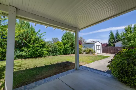 2402 Warm Spring Ln, Redding, CA 96003 photo 31