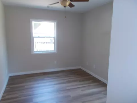 2745 Henderson Rd, Redding, CA 96002 photo 13