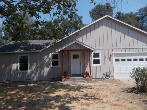2745 Henderson Rd, Redding, CA 96002 photo 3